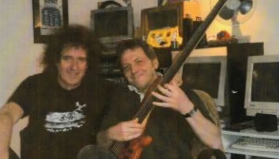 Брайан Мэй с Тимом Стаффеллом