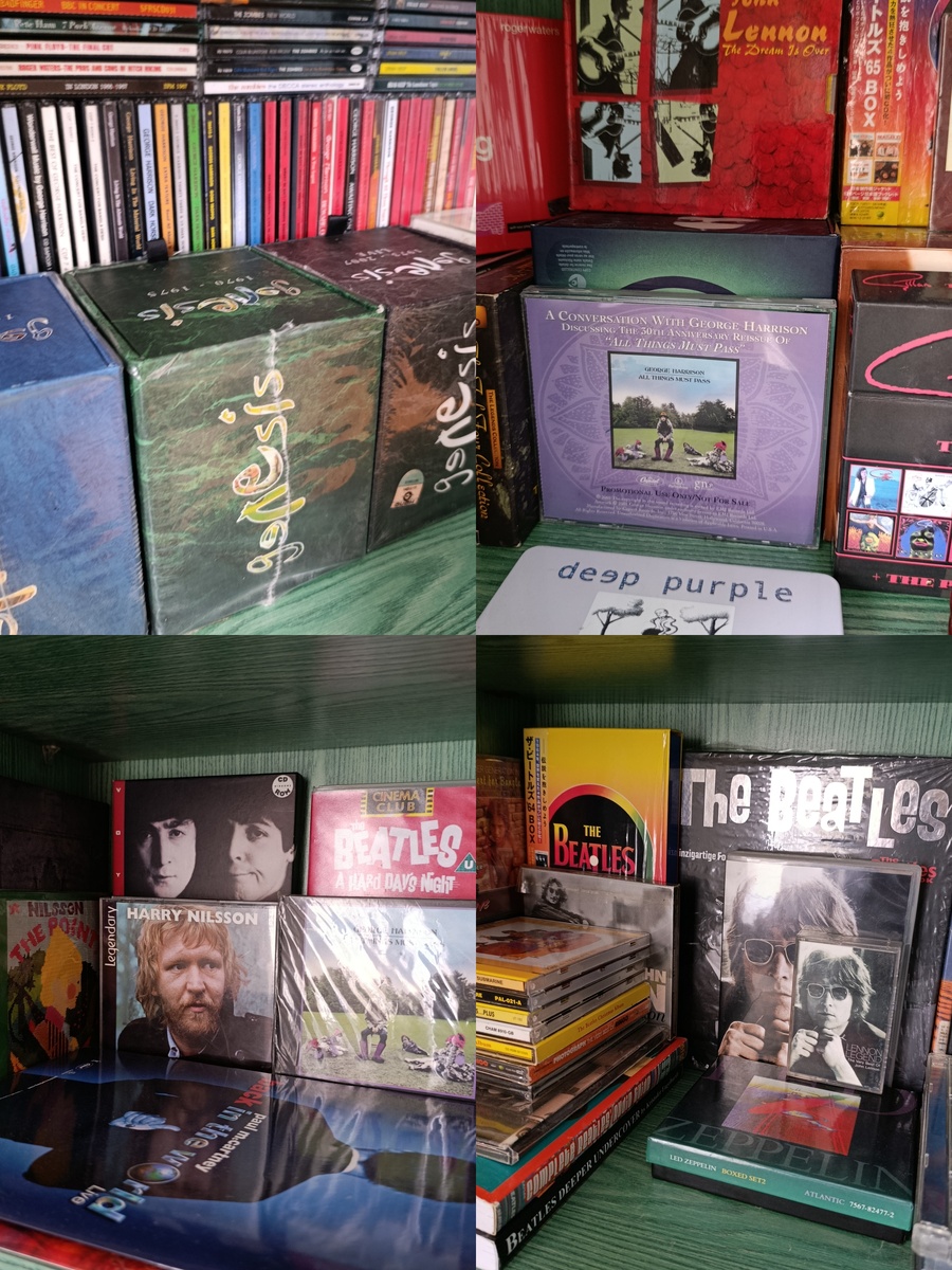 Часть обширной коллекции мужа. Удивительно, что цена на некоторые коробочки может исчисляеться десятками тысяч рублей