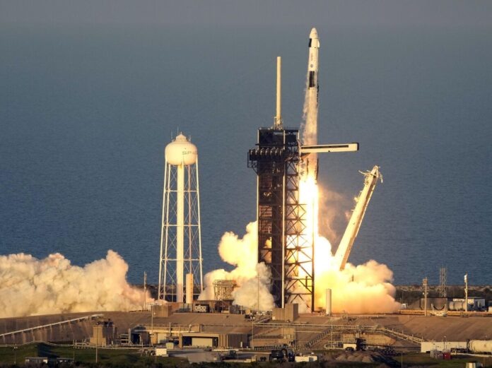    Анализ итогов миссии Crew-13 и размышления о перспективах пилотируемой космонавтики. novostix