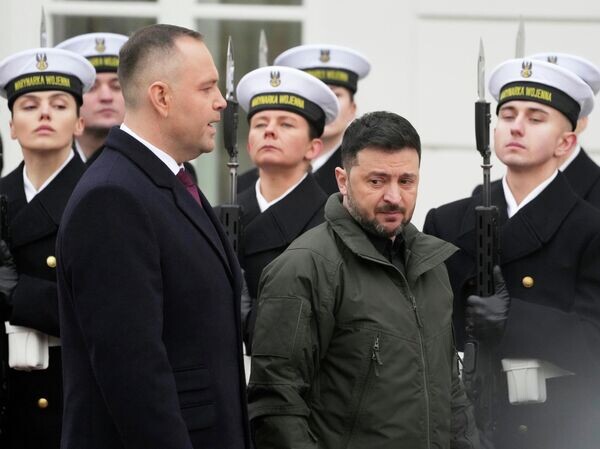    © AP Photo / Czarek Sokolowski