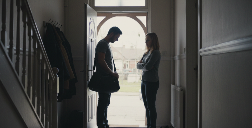 Почему мужчины после расставания возвращаются? Психология "бумерангов" и стоит ли пускать их обратно