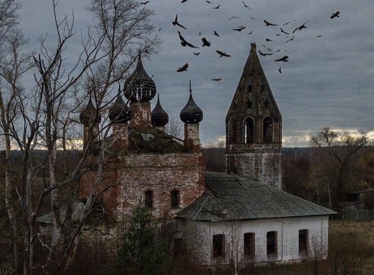 Почему черти не боятся церквей?