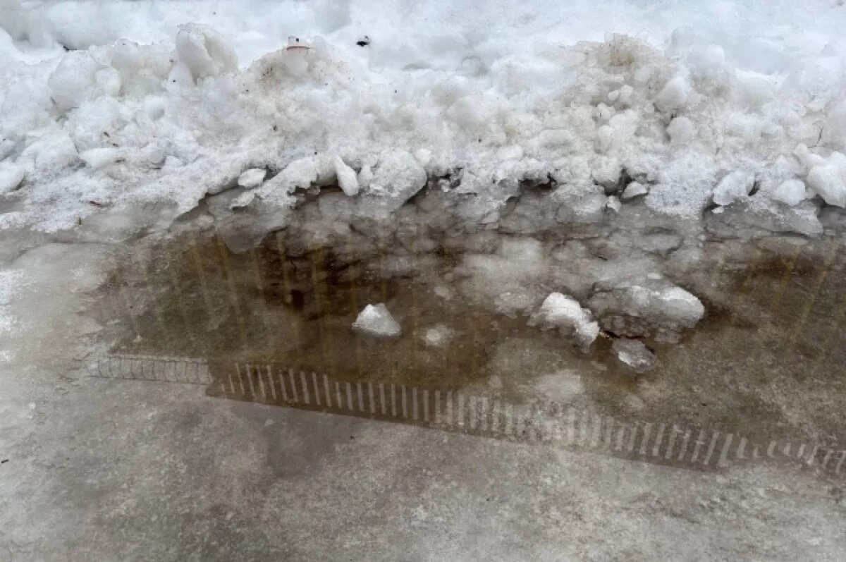    В Петропавловске подростка насмерть сбила машина на льду возле дома