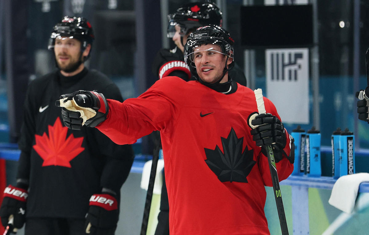    Сидни Кросби  REUTERS/Mike Segar