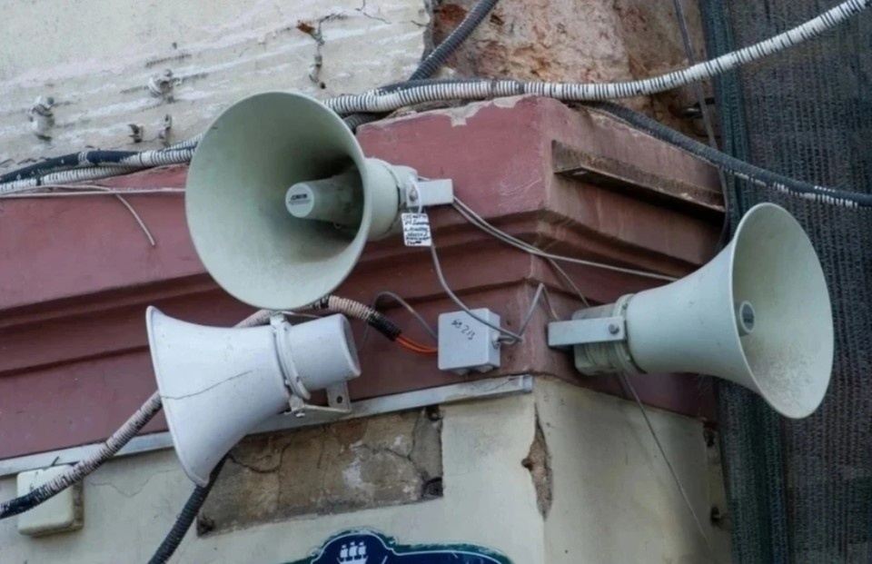    Жителей просят сохранять спокойствие. Олег ЗОЛОТО