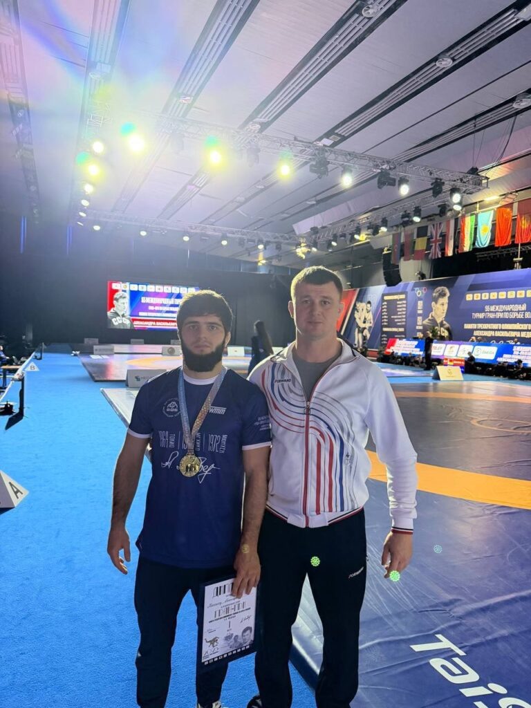     Оренбургские борцы завоевали золото на турнире в Минске Оренбуржье
📷    Оренбургские борцы завоевали золото на турнире в Минске Оренбуржье
