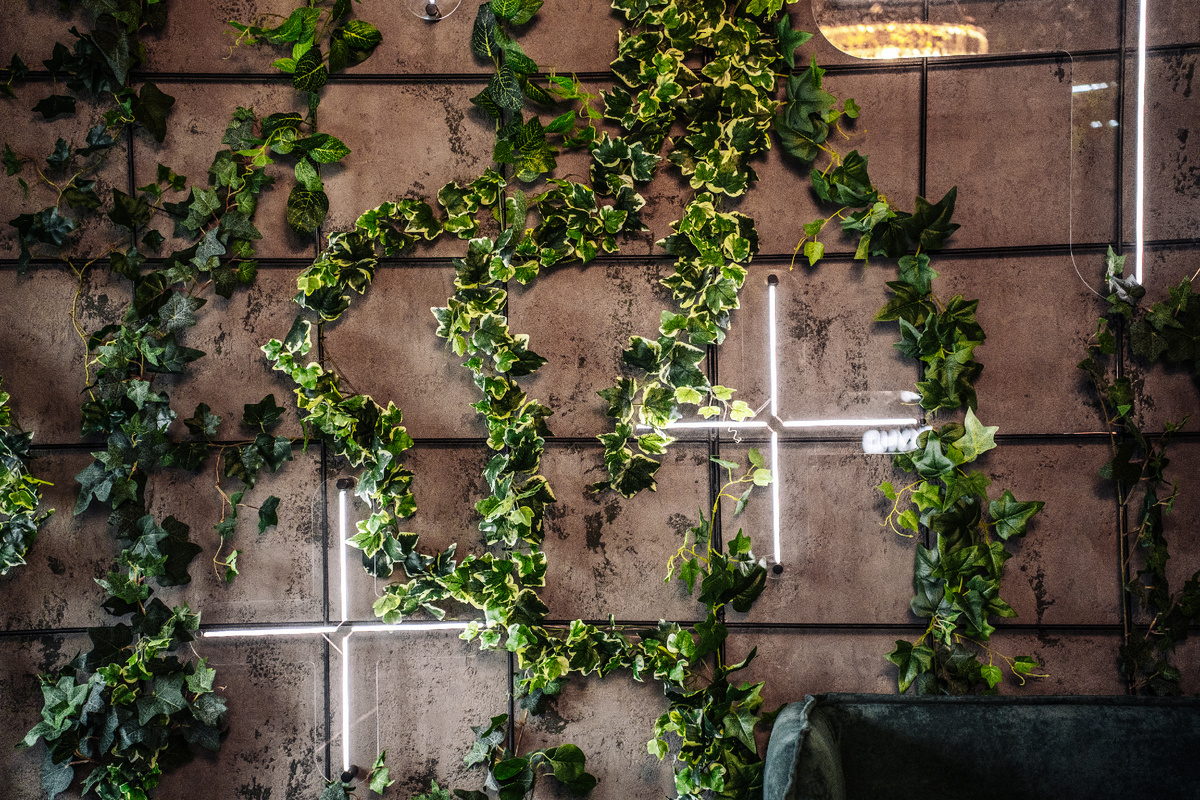 Выполнено декораторами Ми Декор