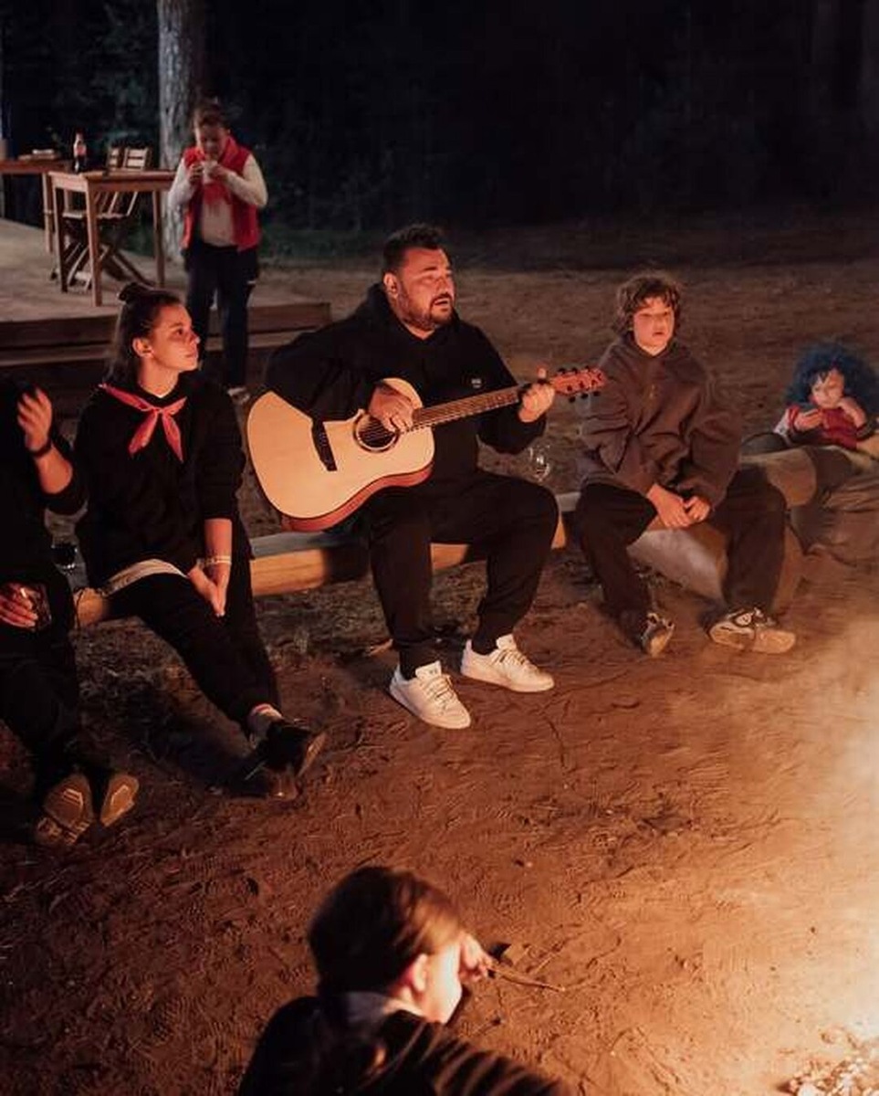     alt="РАДИО ХитFM"