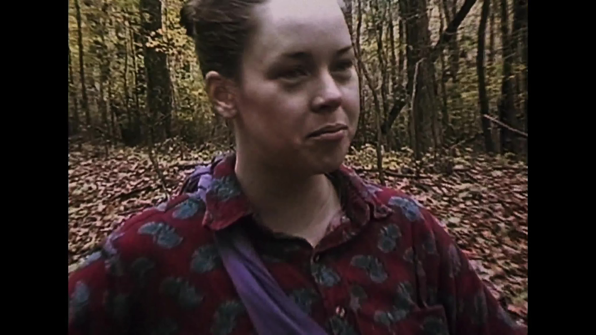 «Ведьма из Блэр: Курсовая с того света» — американский психологический фильм ужасов 1999 года; кадр из фильма "Ведьма из Блэр: Курсовая с того света", 1999