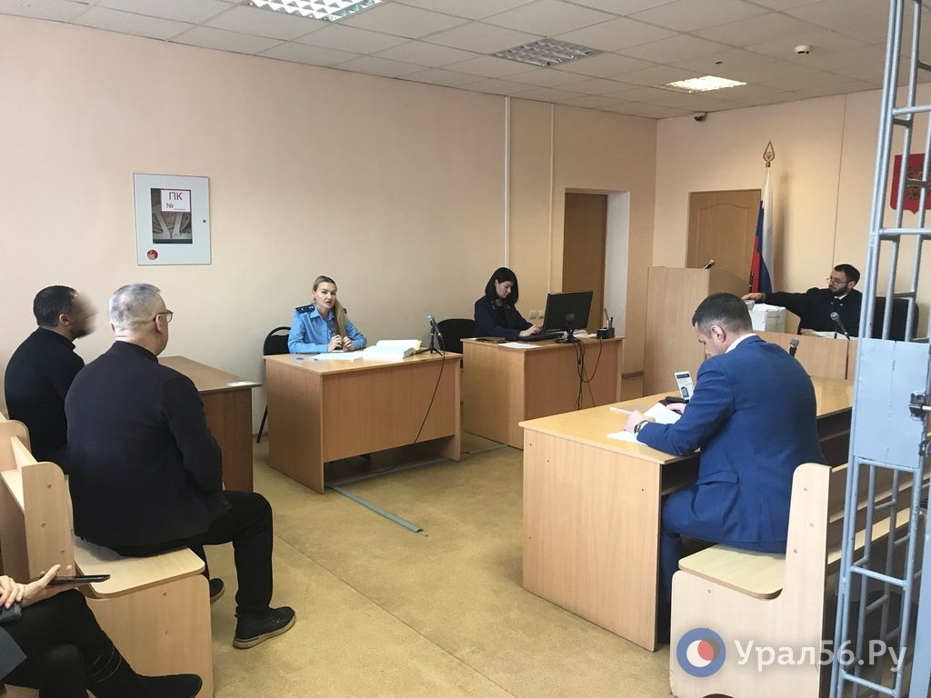    Прокуратура хочет взыскать с подрядчика, который чистил Урал в Орске, более 8 млн рублей. Что рассказывает по делу потерпевшая сторона?