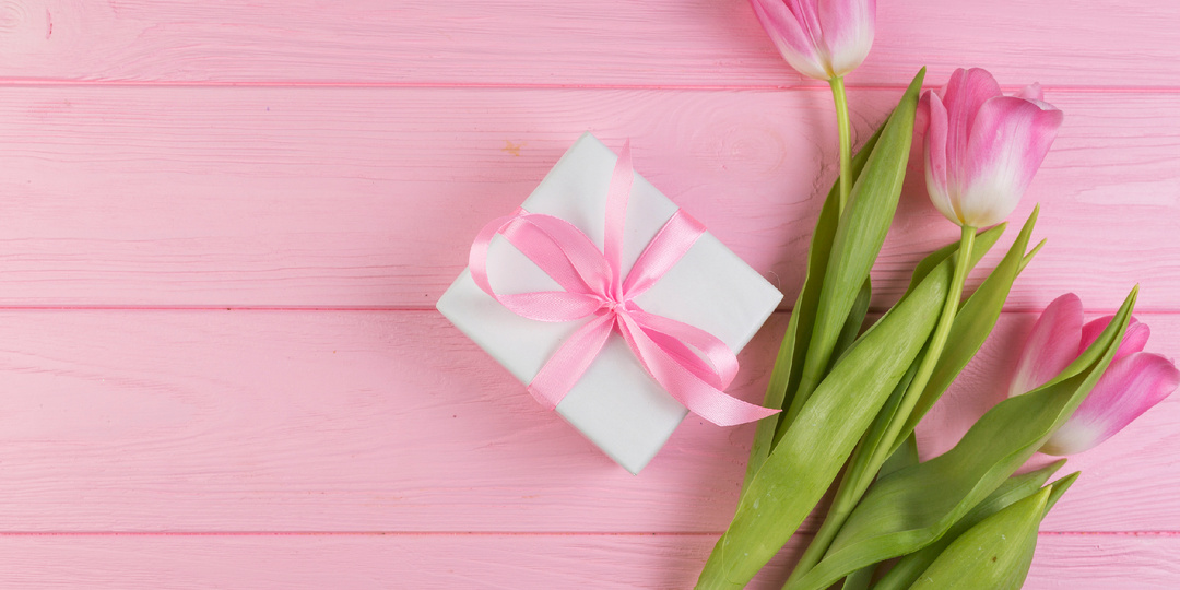 «Обида на пустой подарок — это про самооценку»: психолог — о том, как не поссориться перед 8 марта
