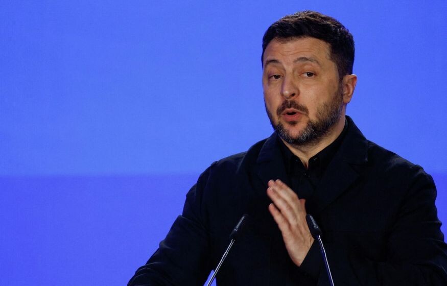    Заявления о мире и энергетический кризис: Зеленский блокирует нефть для Европы