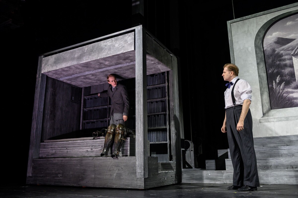 "Дон Кихот": Илья Козырев (Дон Кихот, он же Режиссер) и Иван Волков (Санчо Панса, он же Актер 1)