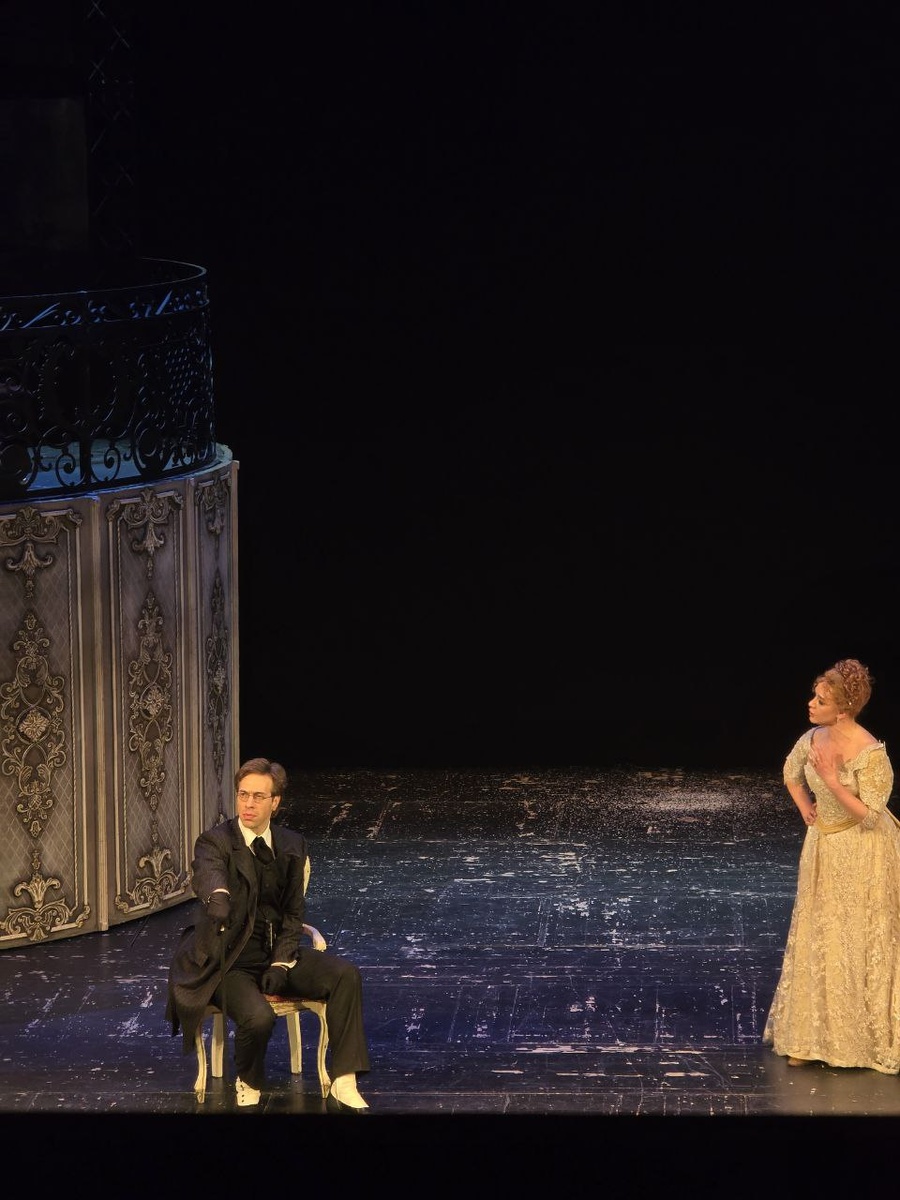 «Бешеные деньги», пьеса А. Н. Островского.