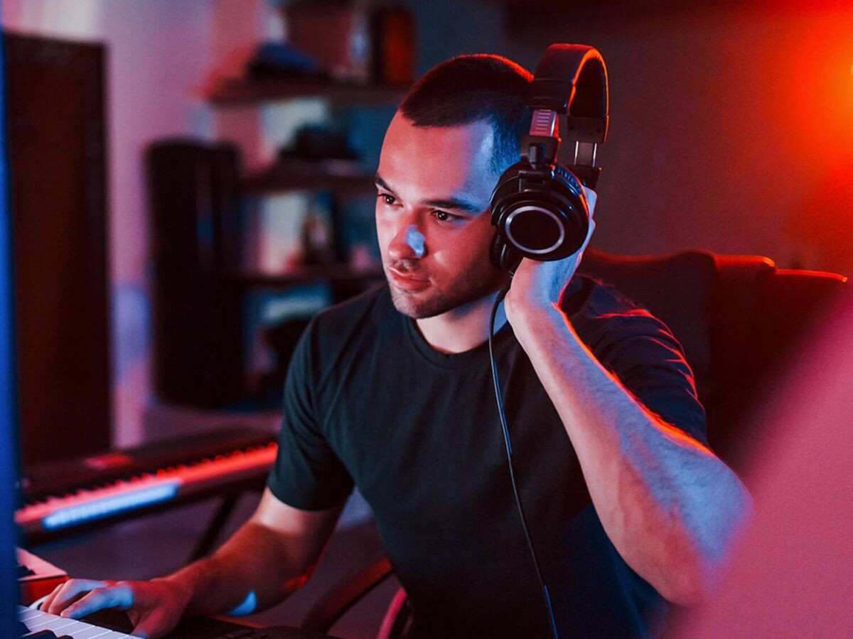    Google поглотила сервис генерации музыки ProducerAI