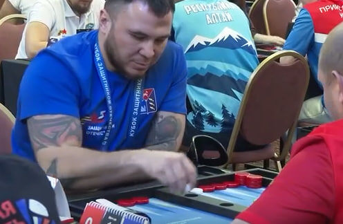     Кубок по нардам среди ветеранов боевых действий проходит в Красноярске