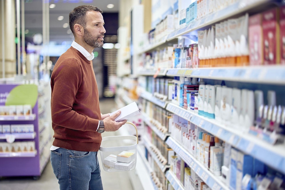    Чтобы сделать правильный выбор подарка, важно ориентироваться не столько на цену, сколько на желания и потребности конкретной женщины. / Фото: iStock