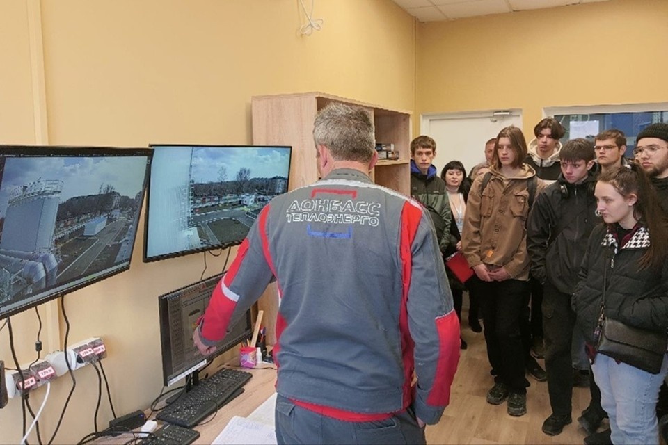    В ДНР повышают престиж профессий сферы ЖКХ среди молодежи. Фото: «Донбасстеплоэнерго»