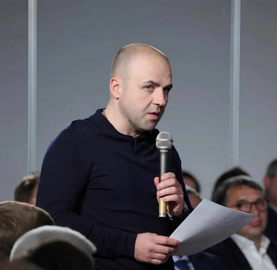 В 2025 году Bonum продал около 1,5 тыс. единиц техники, и сумел нарастить экспорт, рассказал Александр Михайленко //Фото: пресс-служба правительства Ростовской области