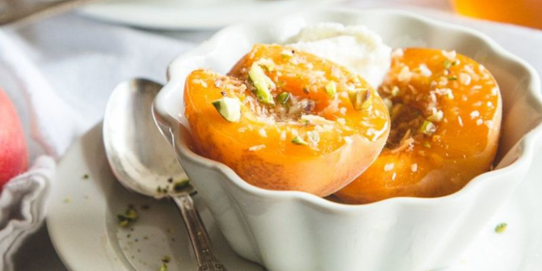 Абрикосы с сыром Дорблю и орехами — изысканная закуска с ярким контрастом вкусов