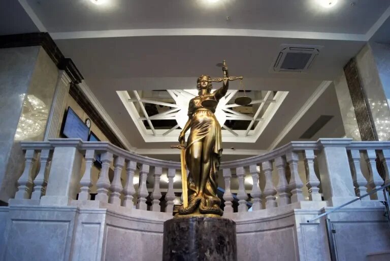 Самарский экс-министр здравоохранения Армен Бенян частично согласился с обвинением в суде