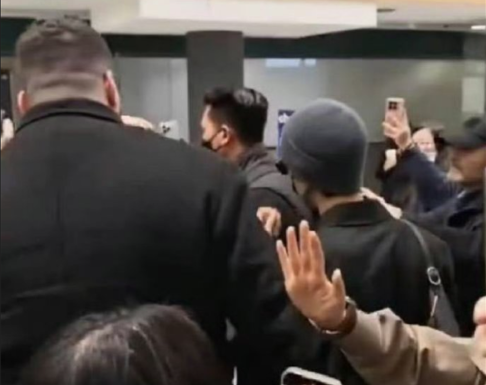 Прилет китайского актера Сяо Чжаня в Милан.