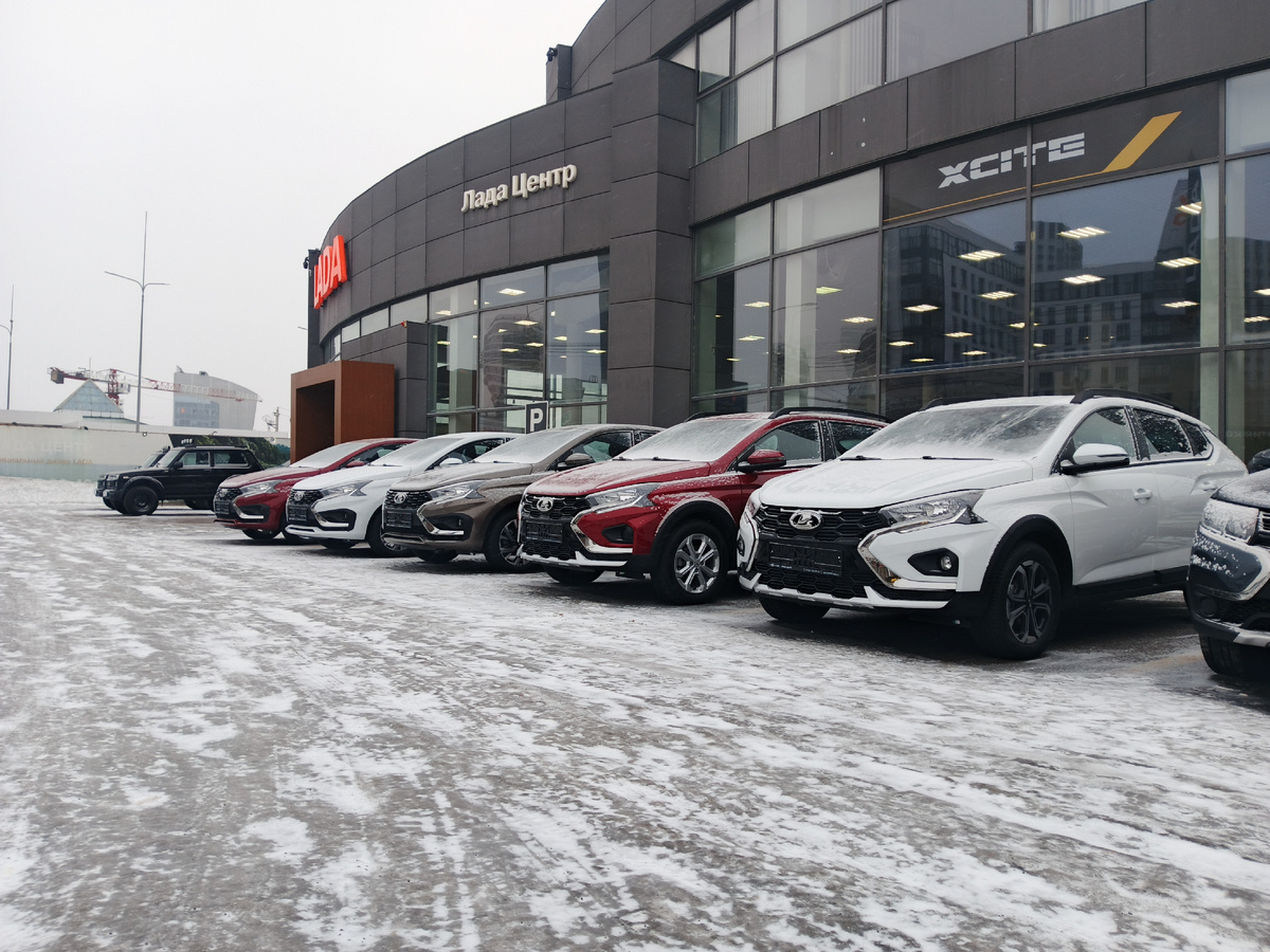 Очереди за новинкой явно не наблюдается. Фото (с) Игорь Похабов