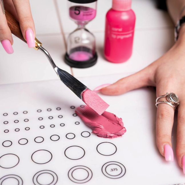 Сертификат на мастер-класс по созданию помады в Makeup Kitchen