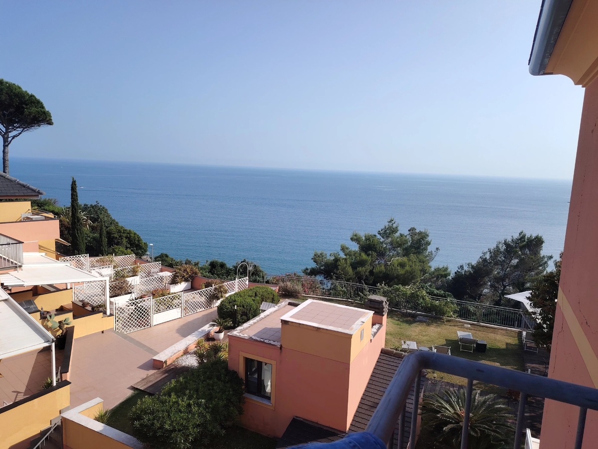 Из номера открывался отличный вид на Лигурийское море