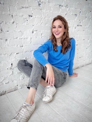    Марина Коняшкина: Я поступила в ГИТИС, потом перешла в Щукинское, где почувствовала себя как дома. / Фото: Фото из личного архива