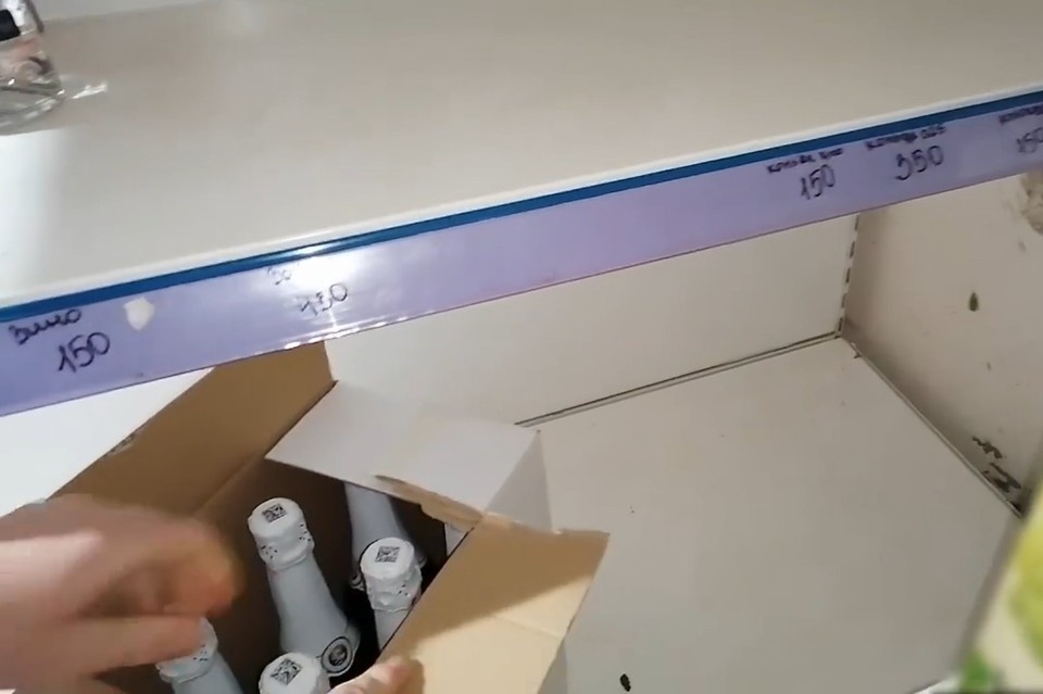    Одно из актуальных направлений работы - борьба с нелегальным оборотм спиртного. Фото: УМВД России по Кировской области