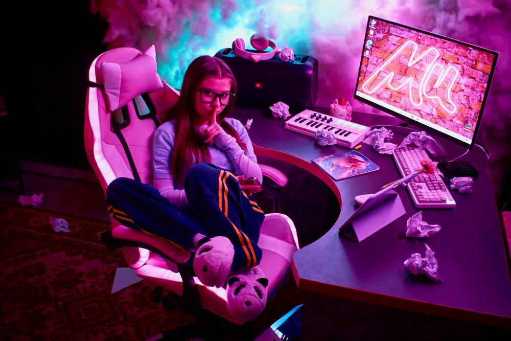    онлайн-кинотеатр "Иви", "Киноцех"