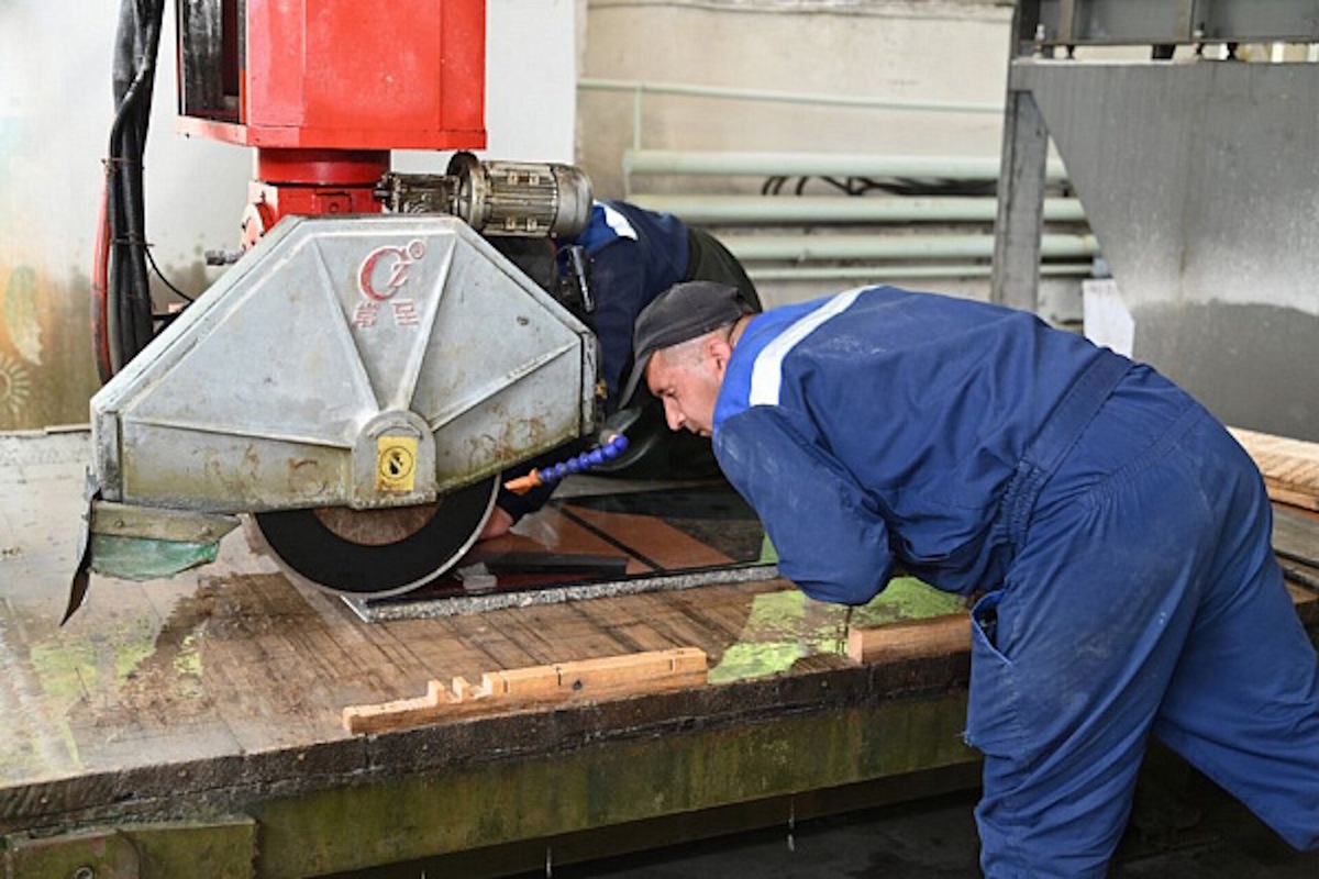 Колыванский камнерезный завод имени И.И. Ползунова – старейшее предприятие в Алтайском крае. Источник фото: официальный сайт Алтайского краевое Законодательного Cобрания.