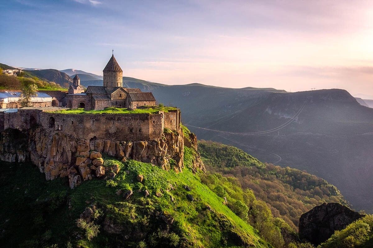 Пейзажи Армении. Источник: Mike Ilchenko / Shutterstock / FOTODOM📷
