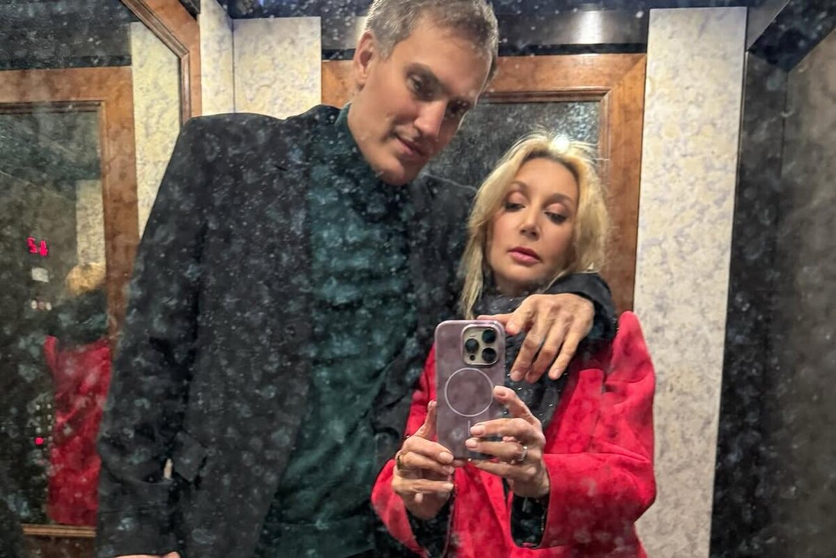    Кристина Орбакайте с мужем Социальные сети