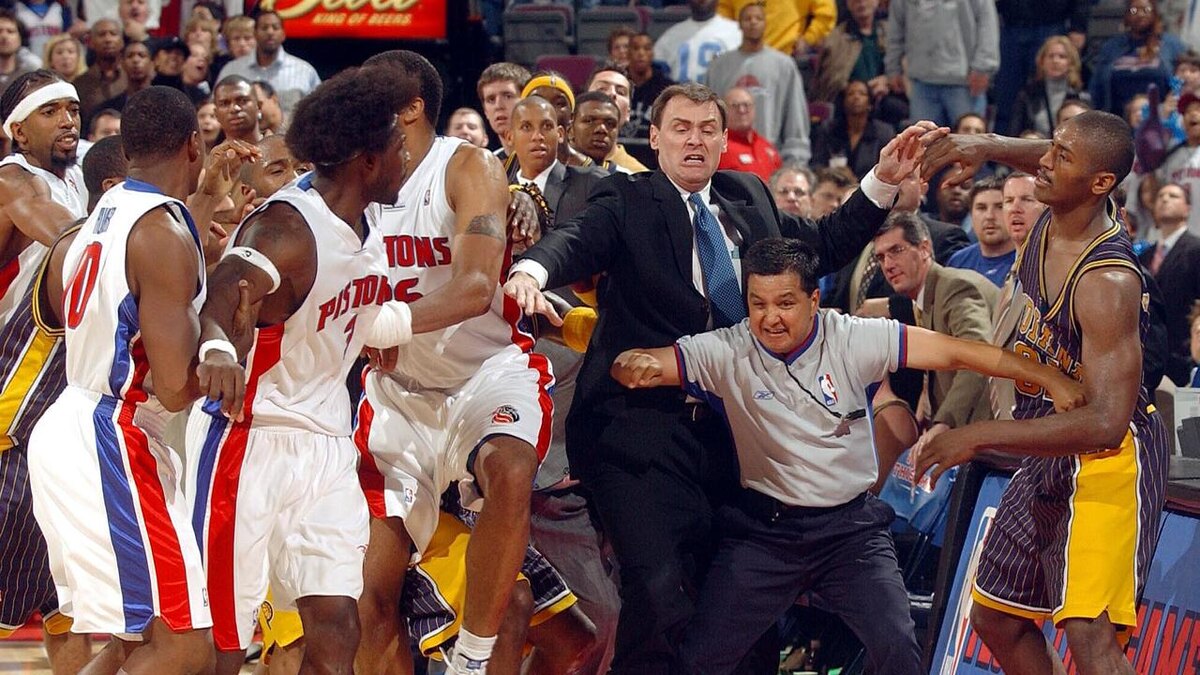 Мэлис в Пэлас