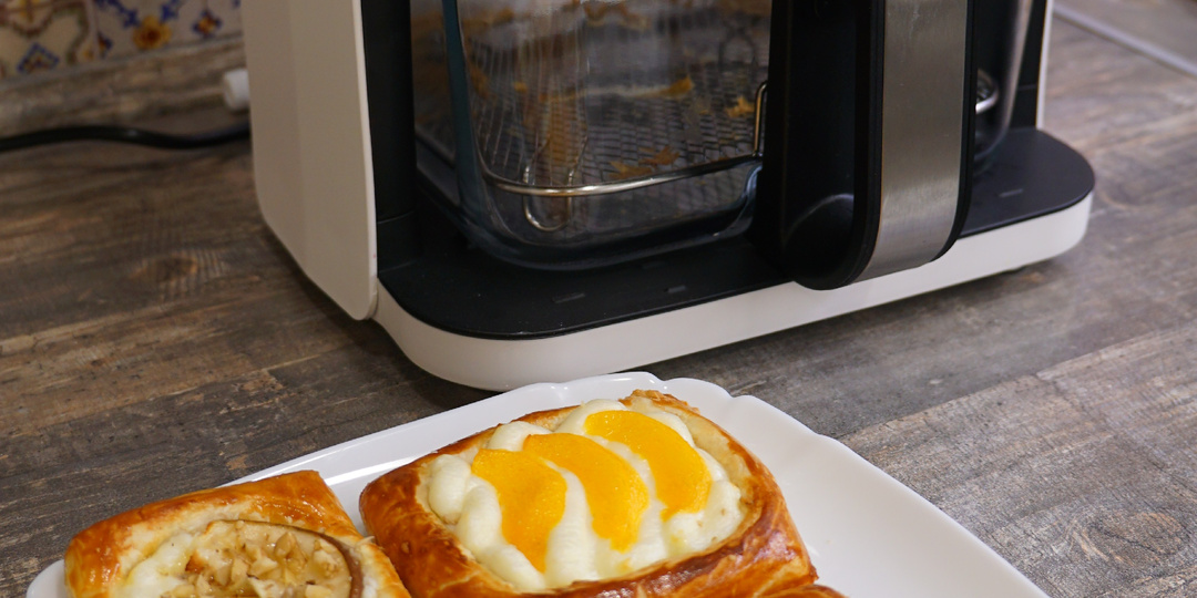 Простой десерт из слоёного теста, который всегда выручает