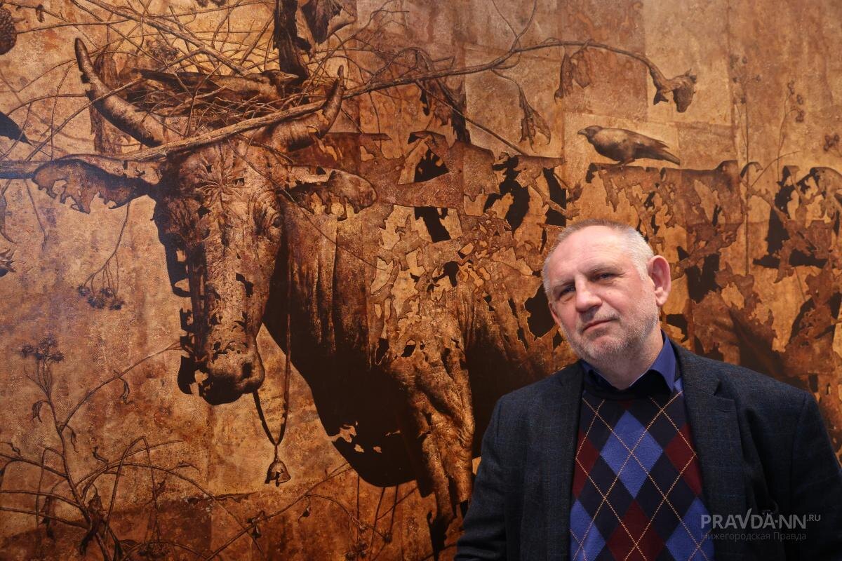    Для Евгения Кравцова эта выставка – взгляд в детство и в прошлое страны