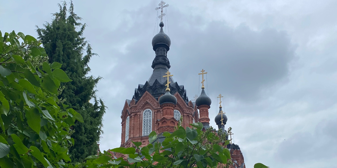 Дорога в Шамордино: 250 ступеней к источнику и икона с тройным лбом.