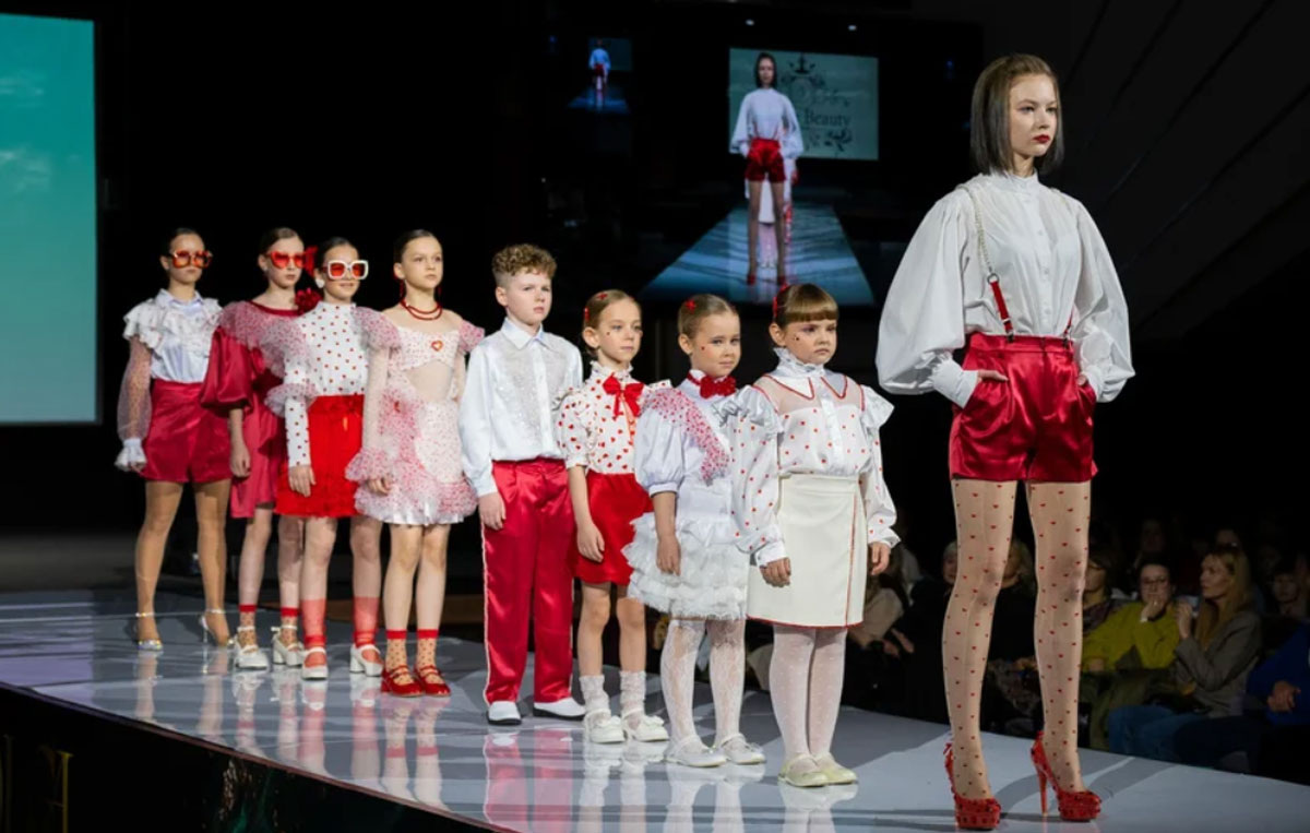    27 детей из Каменска-Уральского вышли на подиум федерального модного шоу
