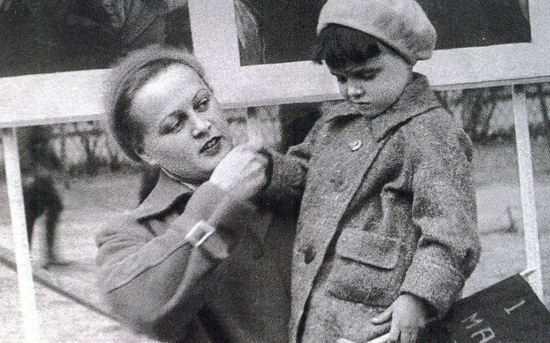 Татьяна с маленькой Ингой