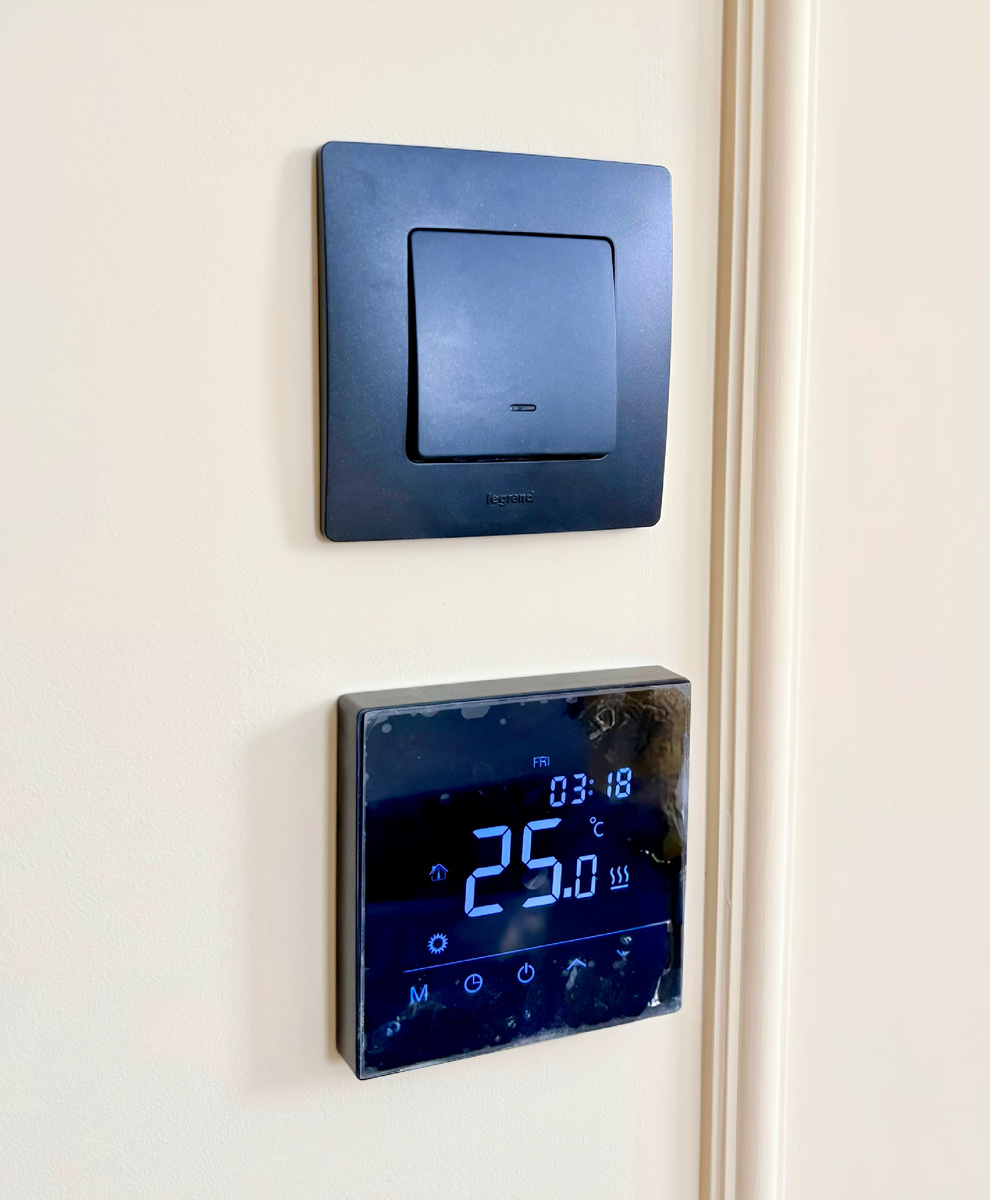 Регулятор теплого пола.