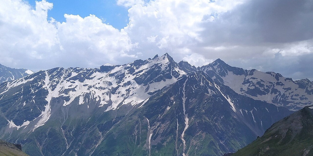 Чегет. Гора, которая не прощает новичков