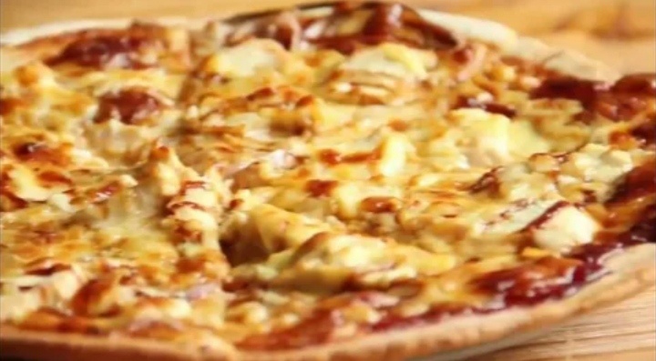 Пицца с курицей