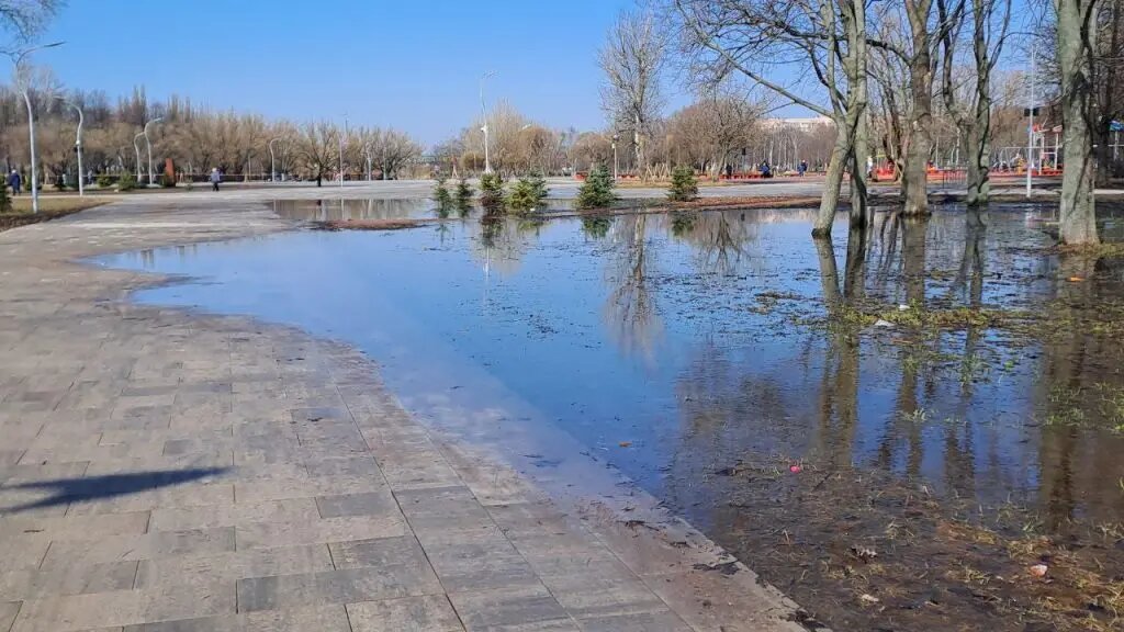    Парк Авиаторов 28 марта. Фото: Мойка78