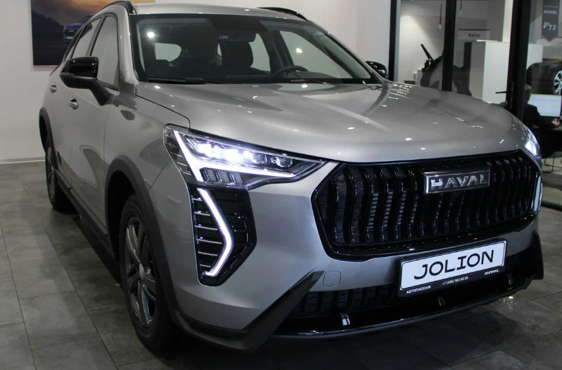 Пришёл за Джолионом с ценником 2 млн, а уехал смотреть H3: что произошло в салоне Haval