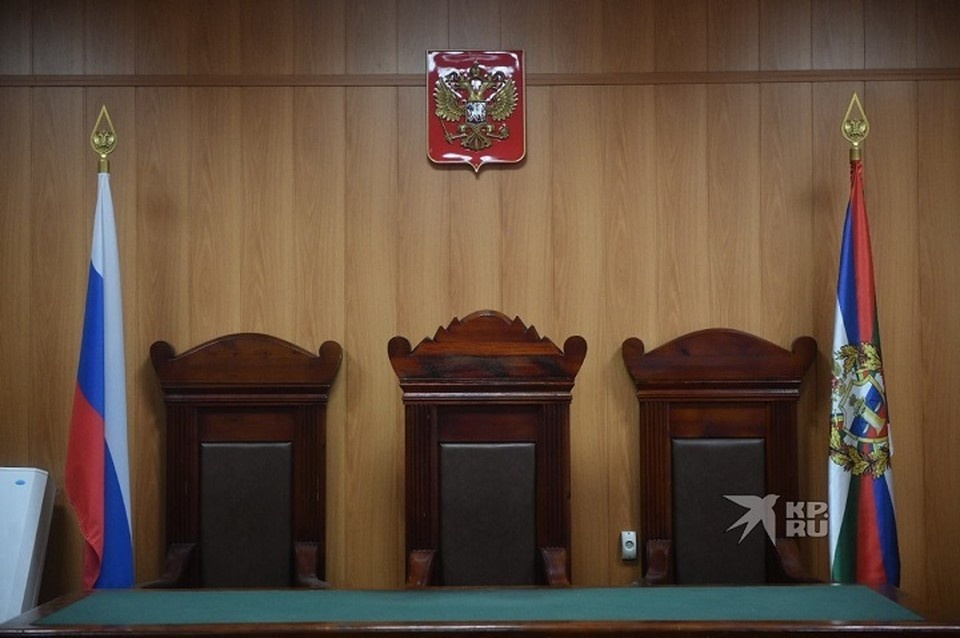    Причиной стали нарушения санитарно-эпидемиологических Алексей БУЛАТОВ