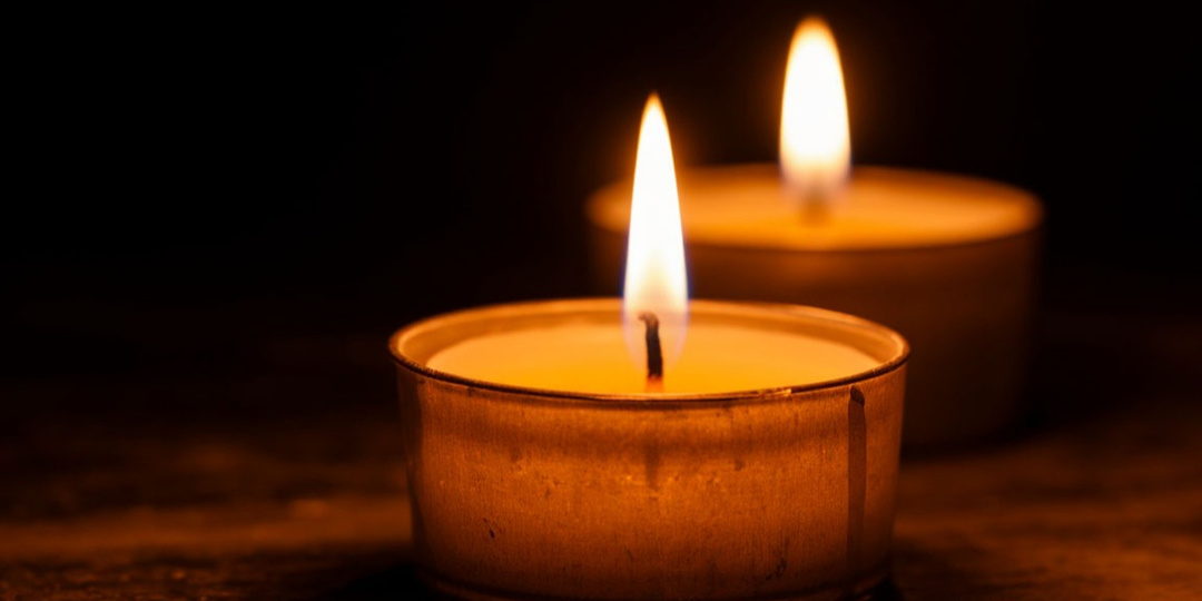 «Она потеряла всё»: в Оренбуржье со слезами простились с детьми экс-солистки «Вороваек», погибшими на дикой горке