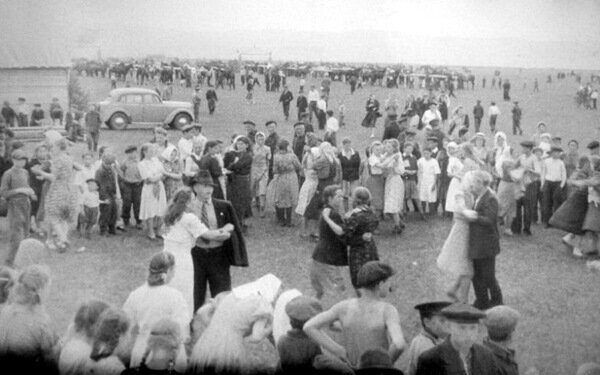 Деревенские танцы в СССР