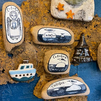 В сувенирной лавке. Фото из открытых источников